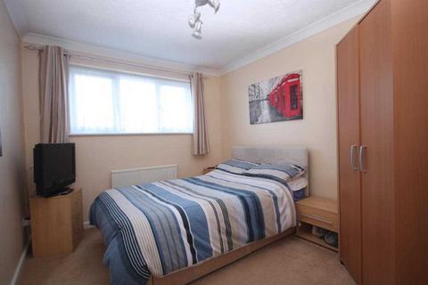 35 Edgware Road, Clacton-on-sea, CO16 7HH