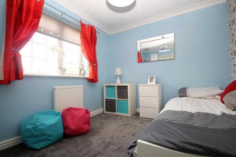 182 Burrs Road, Clacton-on-sea, CO15 4LH