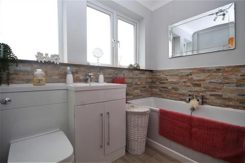 58 Boley Drive, Clacton-on-sea, CO15 6LD