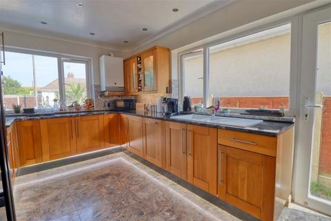 23 Bournemouth Road, Holland-on-sea, Clacton-on-sea, CO15 5TD