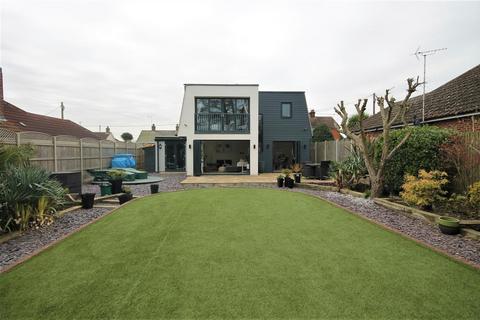 48 Elm Road, Little Clacton, Clacton-on-sea, CO16 9LP