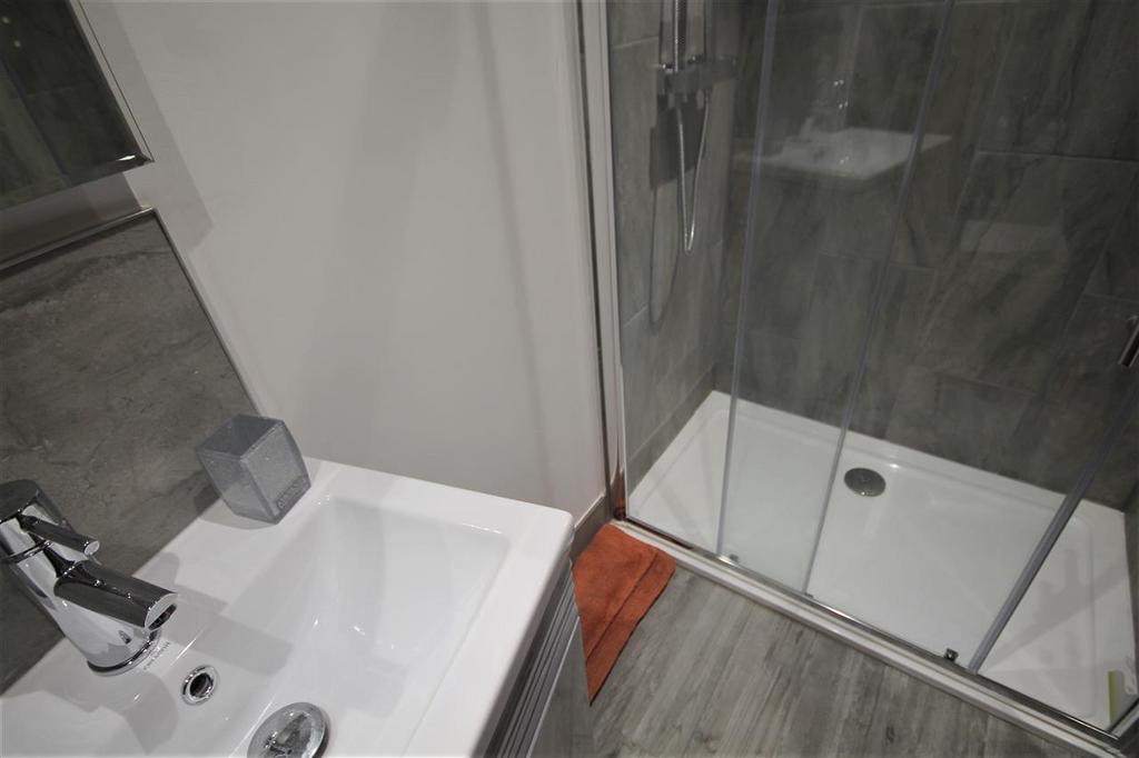 En suite shower room