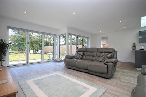15 Connaught Road, Weeley Heath, Clacton-on-sea, CO16 9EL