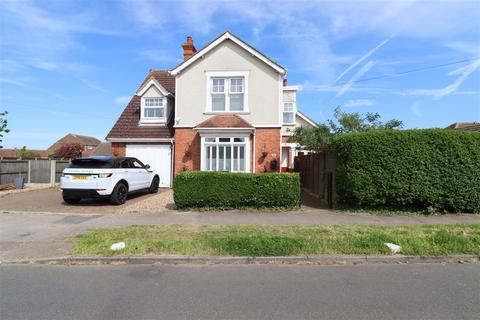 30 Cottage Grove, Clacton-on-sea, CO16 8DH