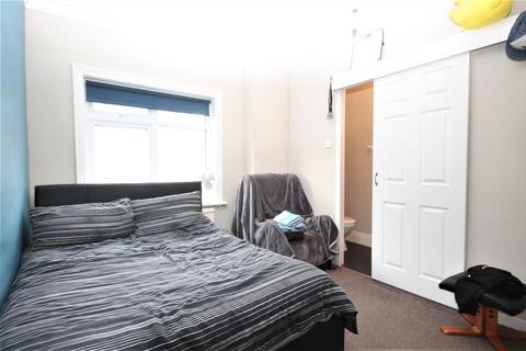 20 Arnold Road, Clacton-on-sea, CO15 1DE