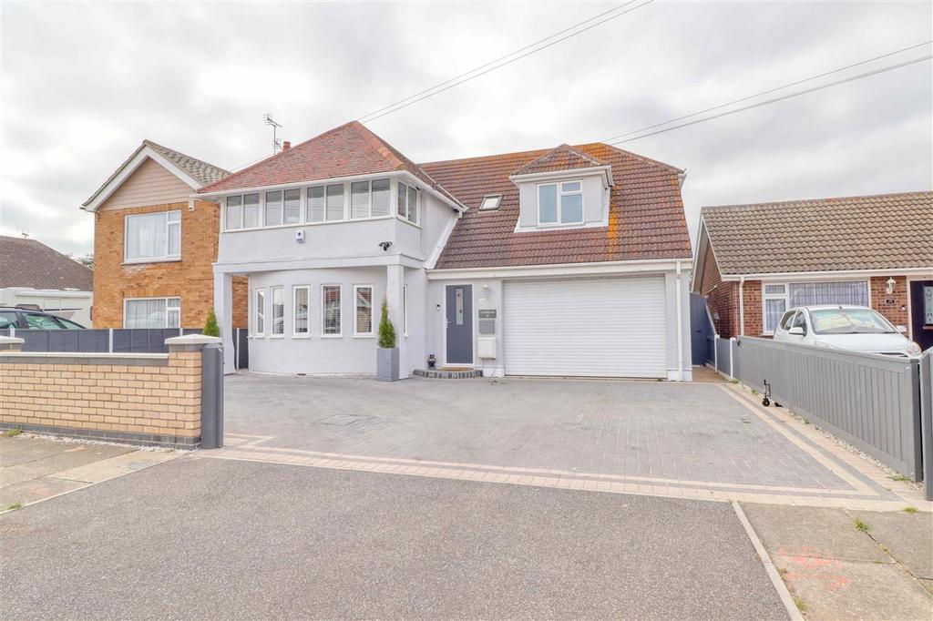Holland on Sea CO15 4 bed detached house for sale £560,000