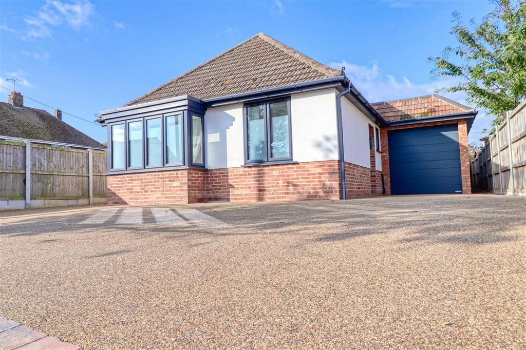 Holland on Sea CO15 4 bed bungalow for sale £600,000