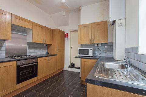 6 bedroom house to rent - 28 Melton Road, West Bridgford, Nottingham, NG2 7NF