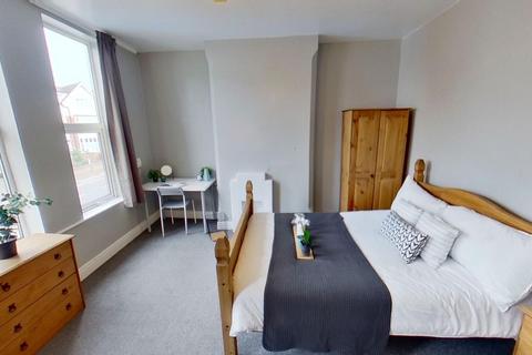 6 bedroom house to rent, 28 Melton Road, West Bridgford, Nottingham, NG2 7NF