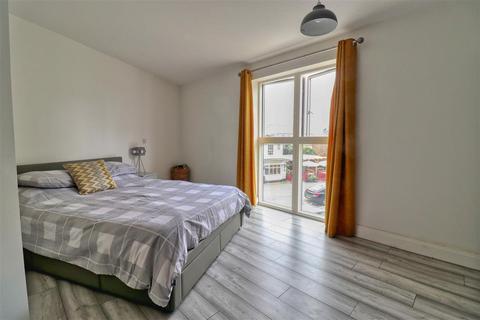 2 bedroom apartment for sale, Waterside Marina, Brightlingsea CO7