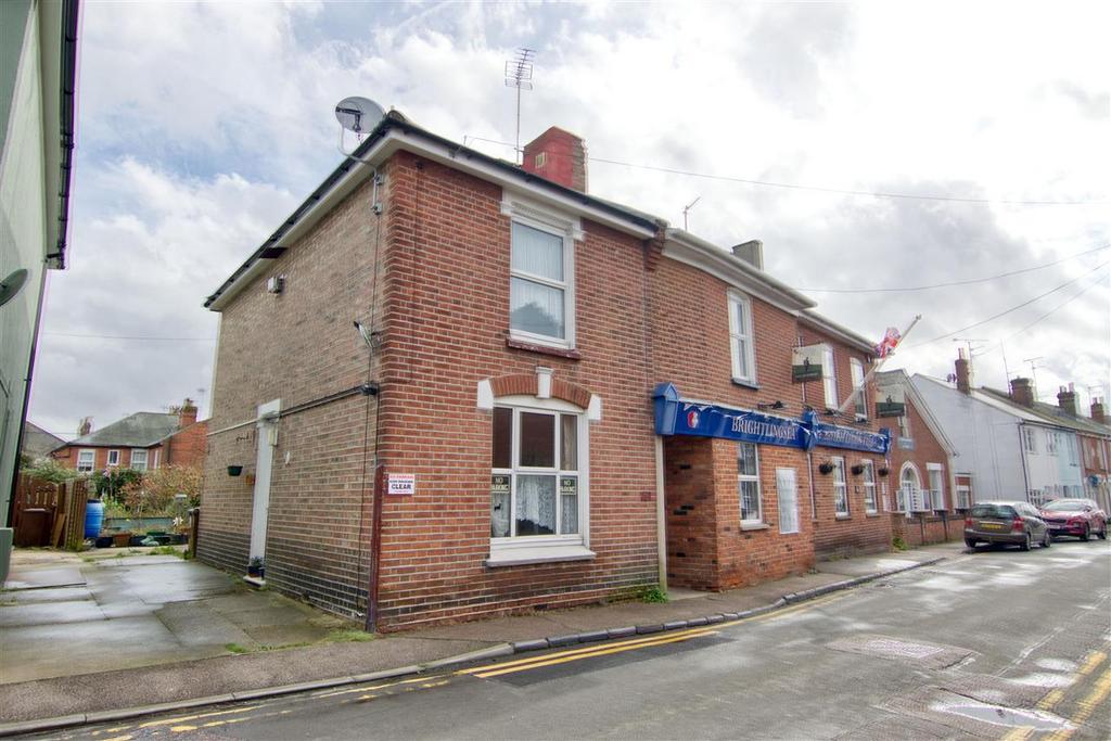 Brightlingsea CO7 3 bed semidetached house for sale £200,000