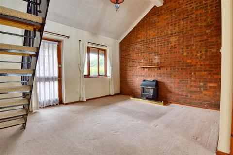 18 Anne Close, Brightlingsea, Colchester, CO7 0LS