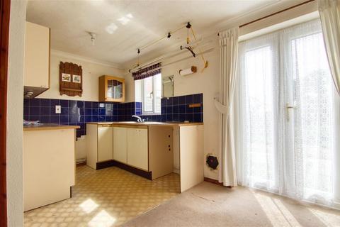 18 Anne Close, Brightlingsea, Colchester, CO7 0LS