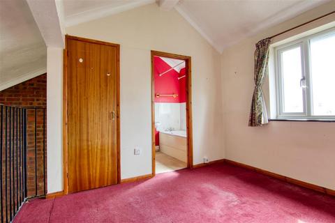 18 Anne Close, Brightlingsea, Colchester, CO7 0LS