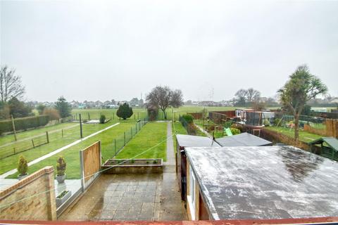 23 Bellfield Avenue, Brightlingsea, Colchester, CO7 0NT
