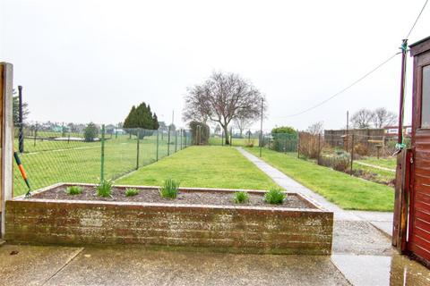 23 Bellfield Avenue, Brightlingsea, Colchester, CO7 0NT
