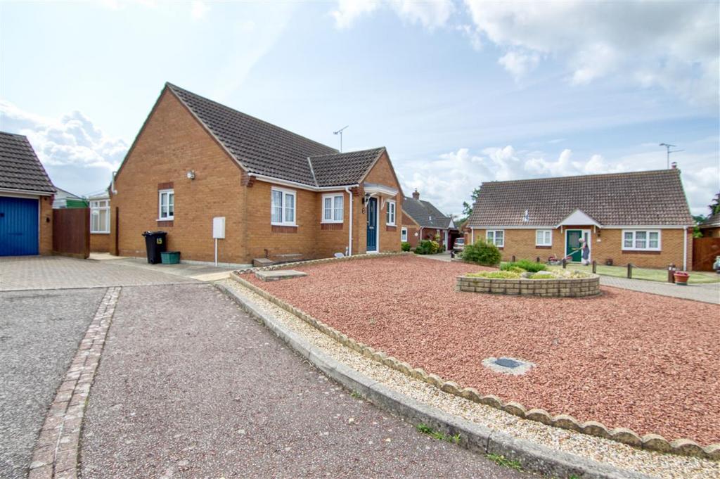 Brightlingsea CO7 2 bed bungalow for sale £325,000