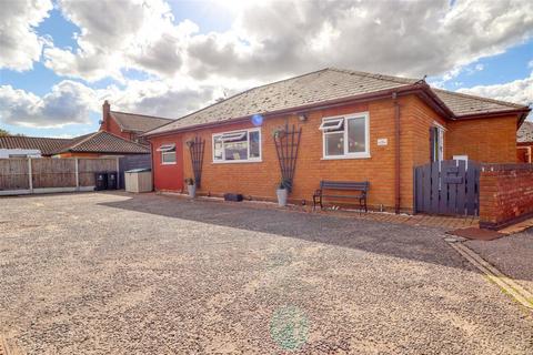 3 bedroom bungalow for sale, Plough Road, Great Bentley CO7