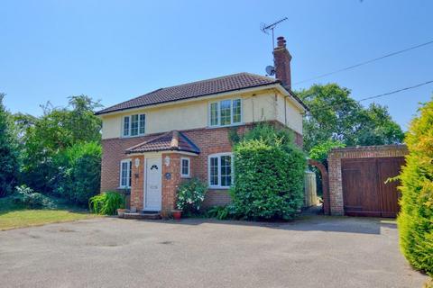 The Linnets Clacton Road, Thorrington, Colchester, CO7 8JW