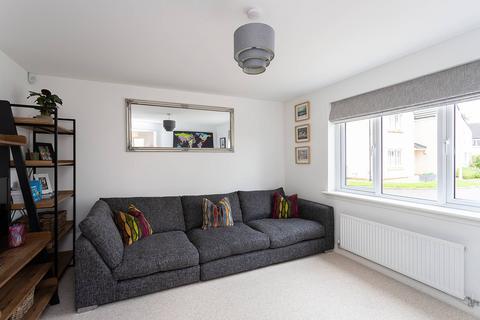 8 Edith Mcfee Place, Wormit, Newport-on-tay, DD6 8BF