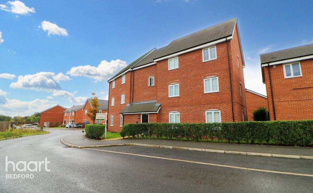 Churchill Drive, Bedford 1 bed apartment for sale £190,000