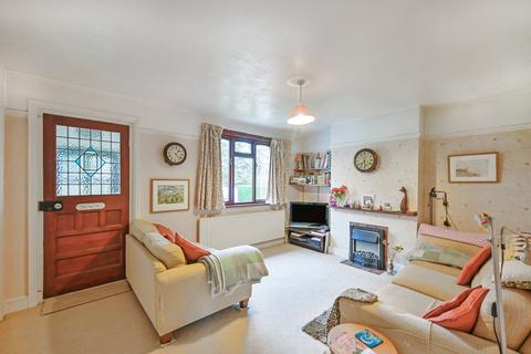 2 bedroom bungalow for sale, Gravelly Bottom Road, Kingswood, Maidstone, Kent, ME17
