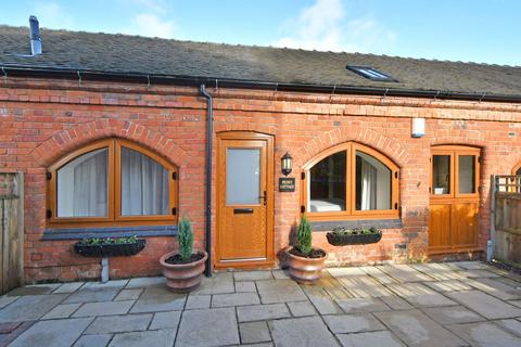 2 bedroom barn conversion for sale - Peony Cottage, 5 Horsley Farm Court, Horsley Lane, Eccleshall, Staffordshire, ST21