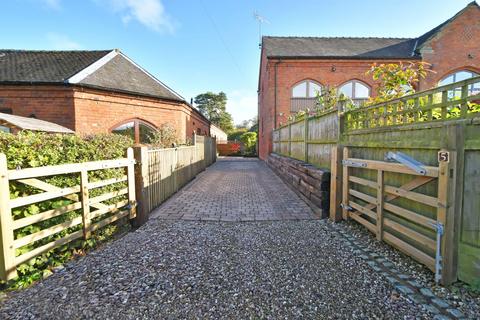 2 bedroom barn conversion for sale - Peony Cottage, 5 Horsley Farm Court, Horsley Lane, Eccleshall, Staffordshire, ST21