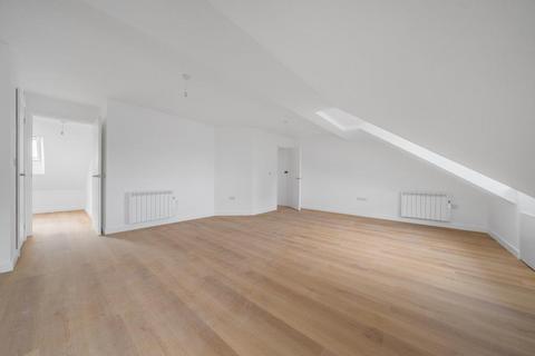 1 bedroom flat for sale, Flat 6 Burford Road,  Carterton,  Oxfordshire,  OX18