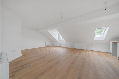 1 bedroom flat for sale, Flat 6 Burford Road,  Carterton,  Oxfordshire,  OX18