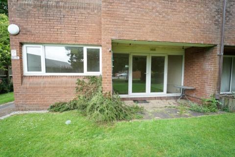 1 bedroom flat to rent, Knightthorpe Court Burns Road LOUGHBOROUGH Leicestershire