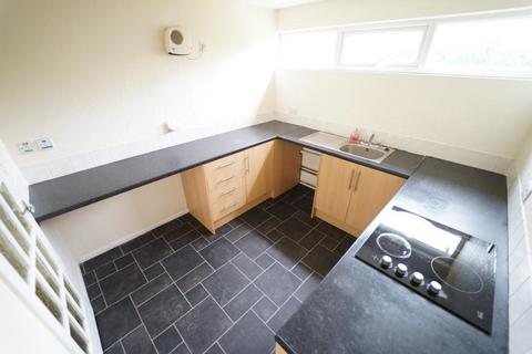 1 bedroom flat to rent, Knightthorpe Court Burns Road LOUGHBOROUGH Leicestershire