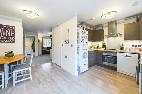 16 Challenger Place, Bordon, GU35 0FP