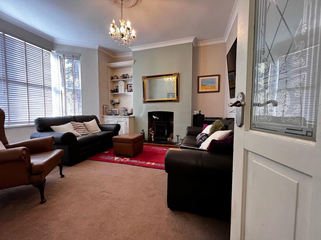 St. Nicholas Road, Barry, CF62 5 bed terraced house for sale £345,000