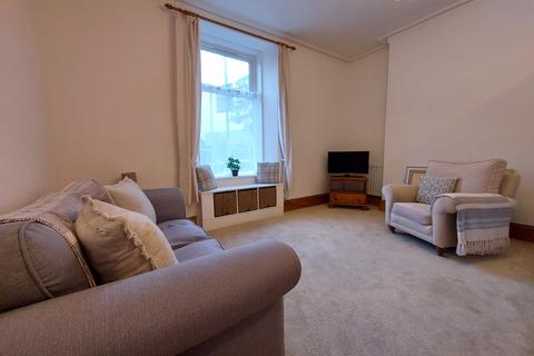 Leslie Terrace, Aberdeen, AB25