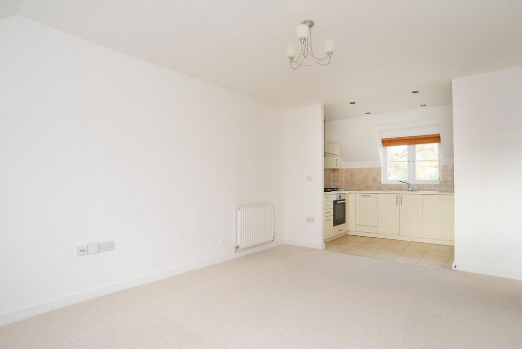 Herne Road, Petersfield, GU31 2 bed apartment £1,250 pcm (£288 pw)