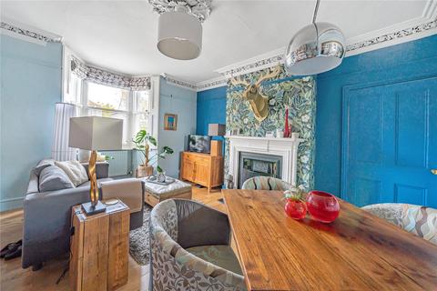 144 Gloucester Road, Cheltenham, GL51 8NB