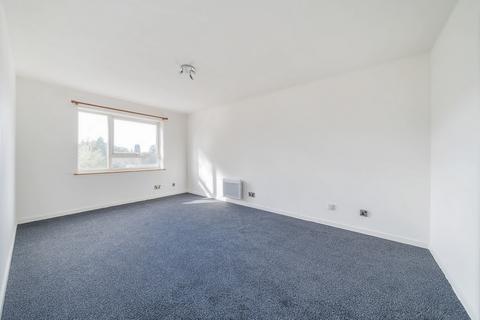 5c Montana Close, South Croydon, CR2 0AT