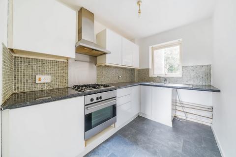 5c Montana Close, South Croydon, CR2 0AT