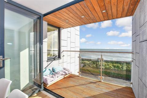 6 bedroom detached house for sale, East Beach Road, Selsey, West Sussex