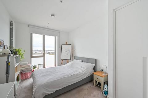 2 bedroom flat for sale, Laker House, Royal Docks, London, E16