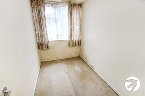2 Mirror Path, London, SE9 4NY