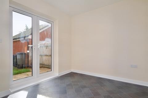 16 Haragon Drive, Amesbury, Salisbury, SP4 7FT