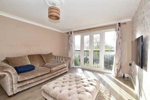 2 bedroom ground floor flat for sale, Lower Street, Pulborough, West Sussex