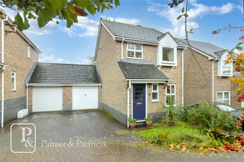 23 Brookside Close, Colchester, CO2 7LZ