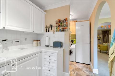 23 Brookside Close, Colchester, CO2 7LZ