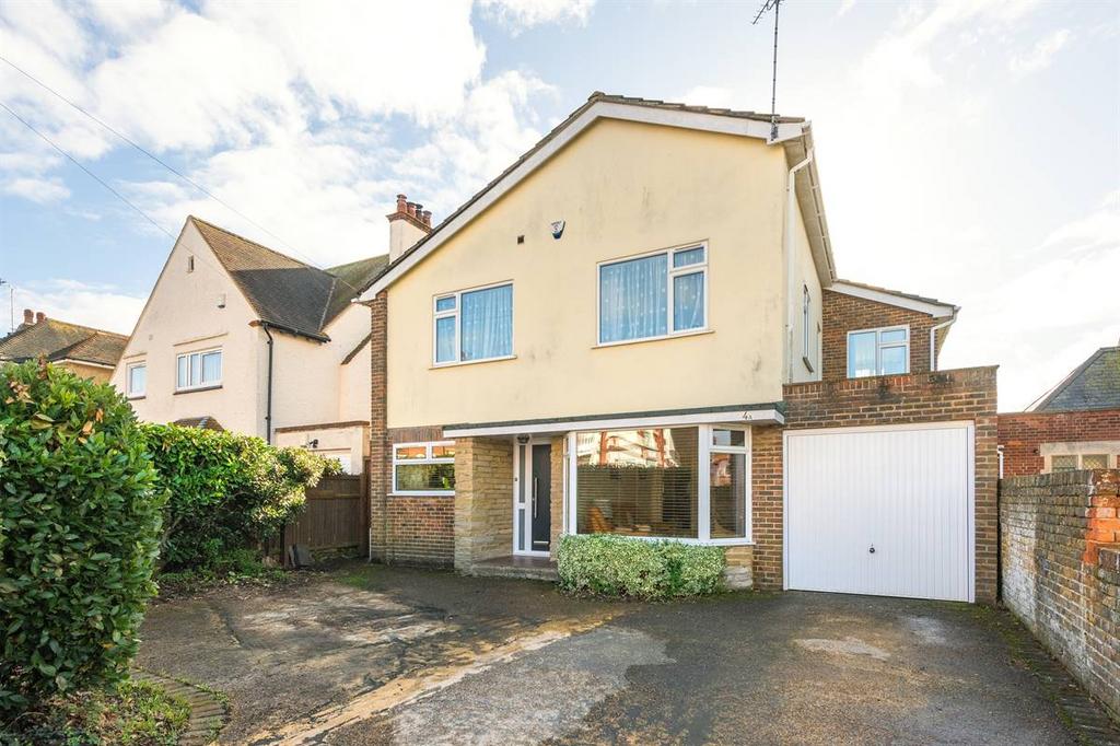 Cecil Park, Herne Bay 5 bed detached house for sale £565,000