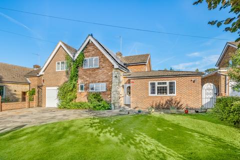 6 bedroom detached house for sale, Marks Road, Warlingham, CR6