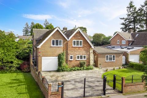 22 Marks Road, Warlingham, CR6 9SH