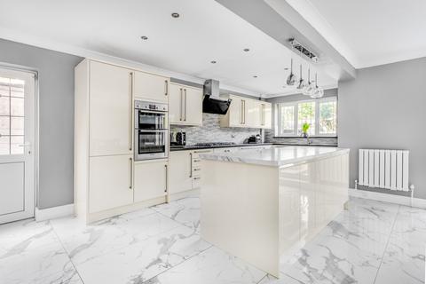 22 Marks Road, Warlingham, CR6 9SH